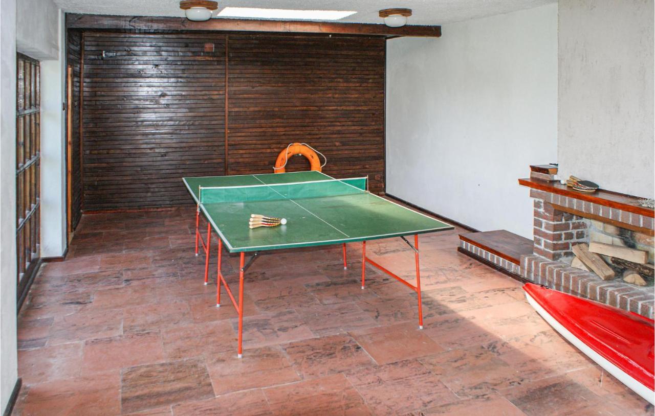 4 Bedroom Amazing Home In Biskupiec Biesowko Luaran gambar