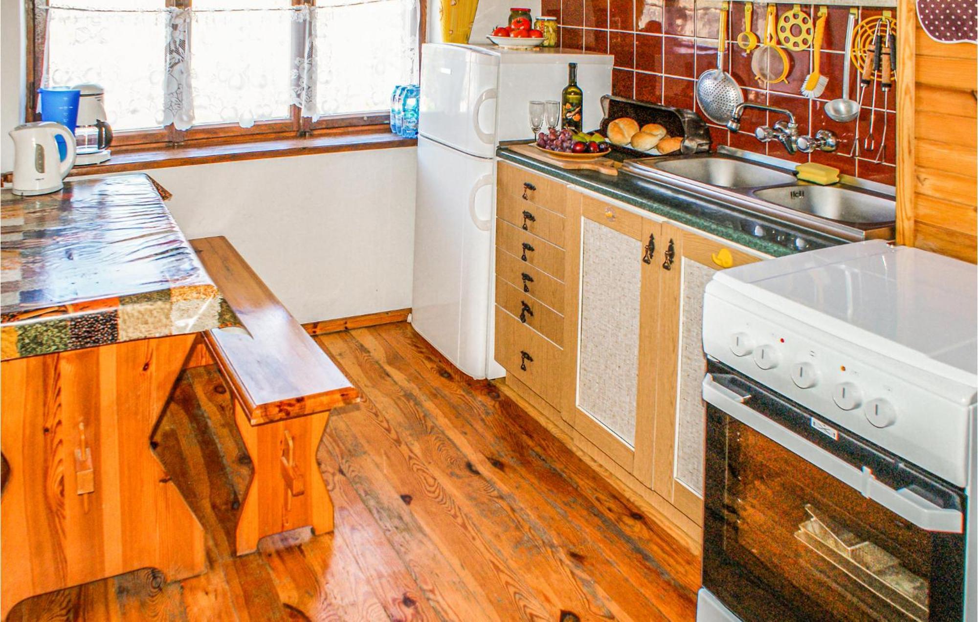 4 Bedroom Amazing Home In Biskupiec Biesowko Luaran gambar