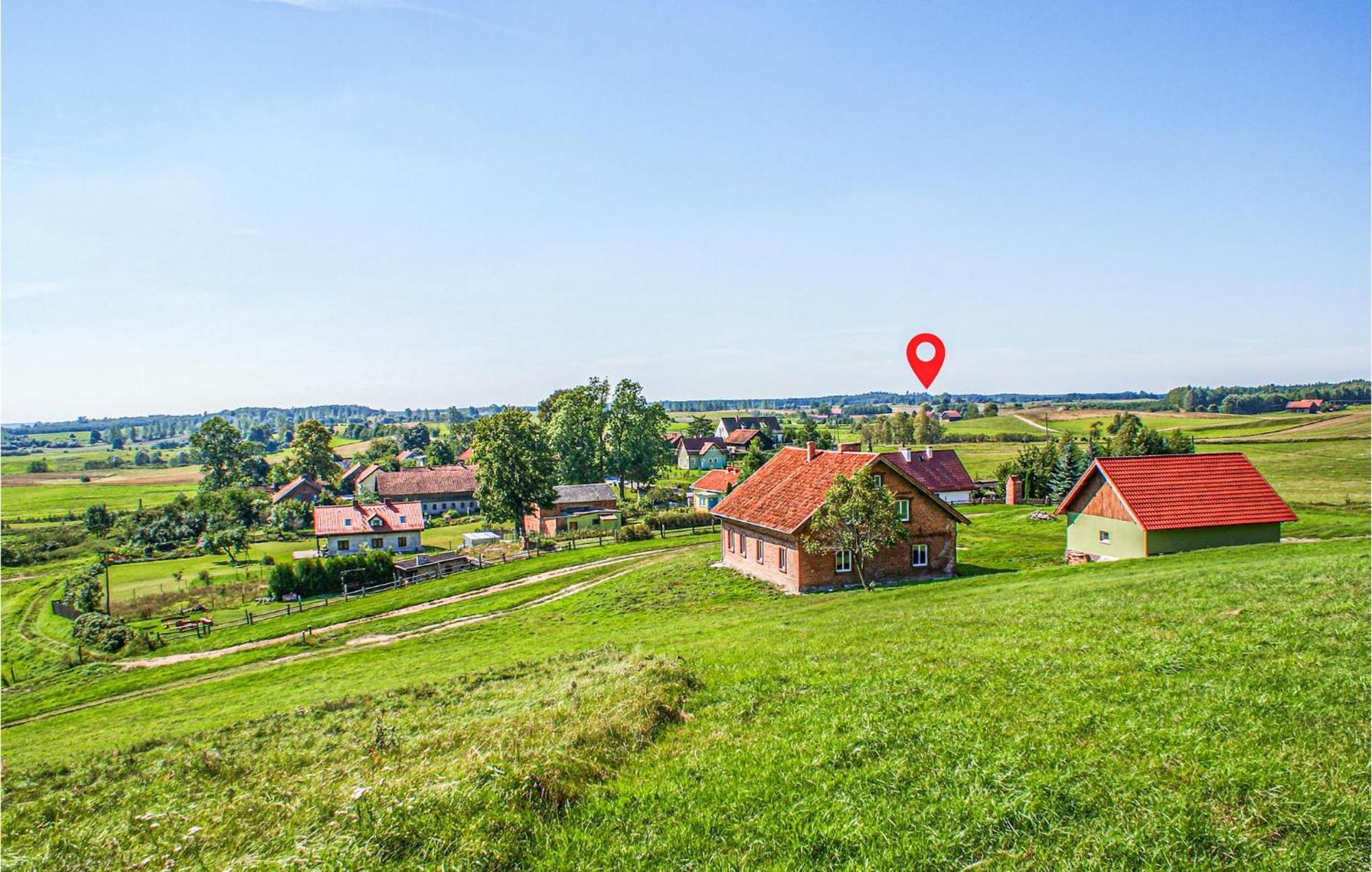 4 Bedroom Amazing Home In Biskupiec Biesowko Luaran gambar
